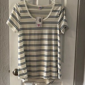 Lularoe classic tee